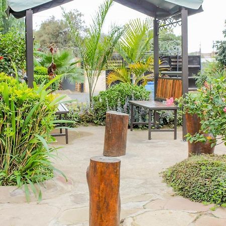 Motseleng Guest House Palapye Bagian luar foto